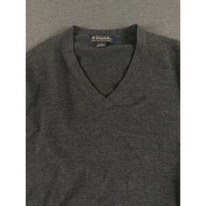 Brooks Brothers Extra Fine Italian Merino Wool V-Neck Sweater Men’s M Charcoal